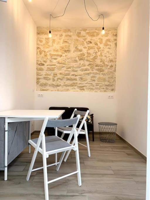 Appartement Secteur Gare Et Place De La Comedie, Wifi Et Climatisation Montpellier Extérieur photo