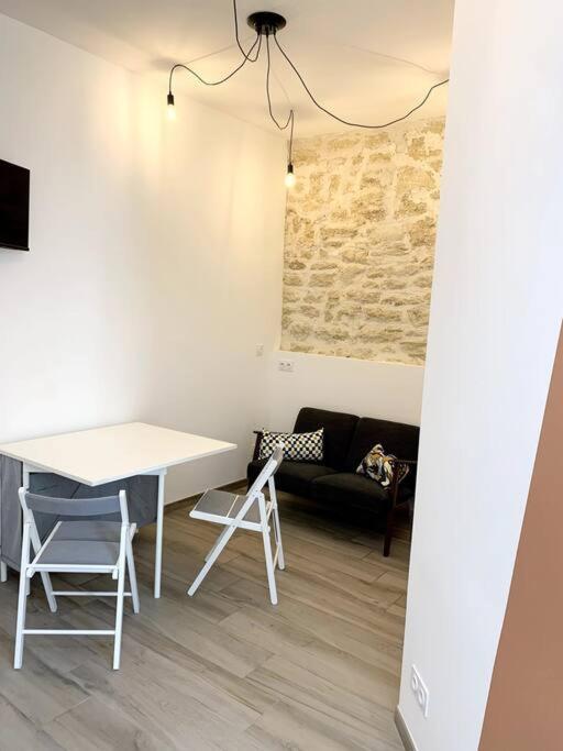 Appartement Secteur Gare Et Place De La Comedie, Wifi Et Climatisation Montpellier Extérieur photo
