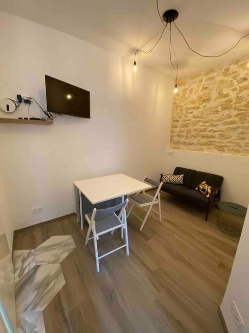 Appartement Secteur Gare Et Place De La Comedie, Wifi Et Climatisation Montpellier Extérieur photo